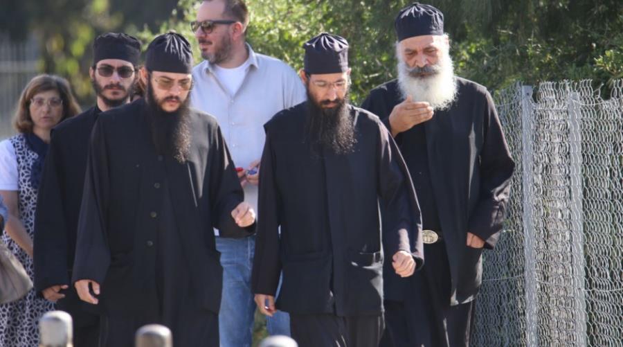 5510209723210537 μοναχοι αββακουμ 3