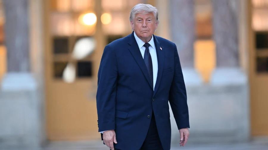 5510211369754952 trump-versalies-xrw