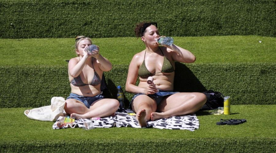 5516447619619109 london heatwave 1