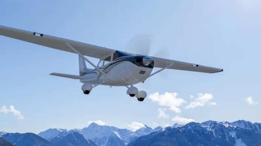 5518896796297107 shutterstock small airplane