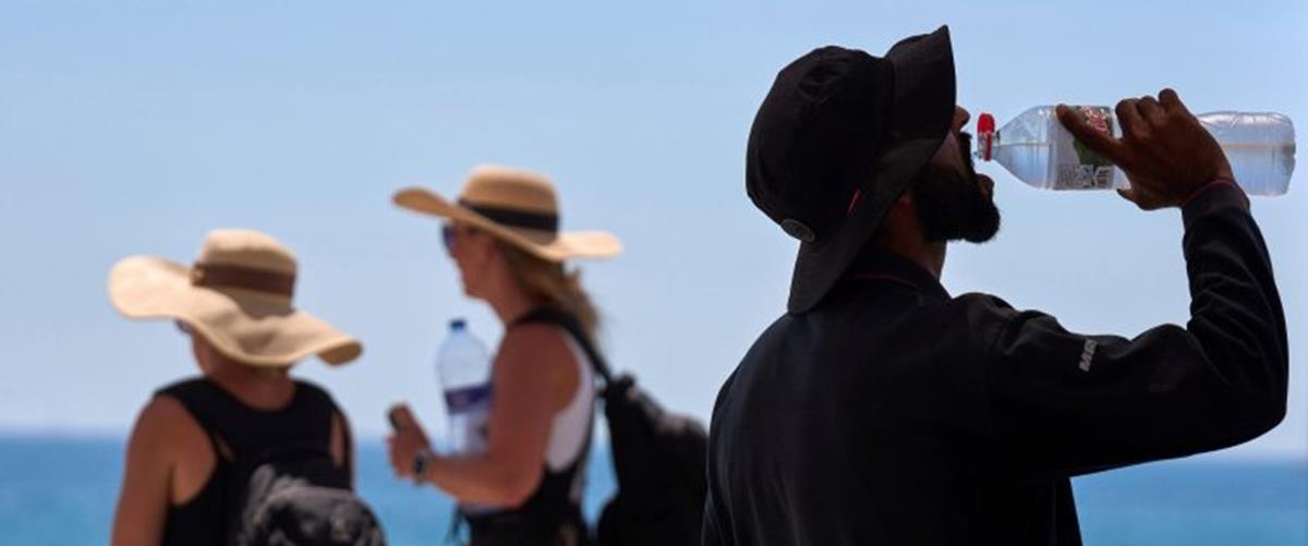 Ακραίος καύσωνας στην Ευρώπη-Πίεση στα συστήματα υγείας, εκτεταμένες καταστροφές και χιλιάδες επιπλέον θάνατοι