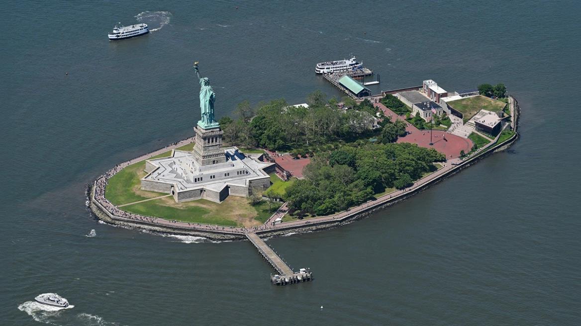 5555375459577982 image