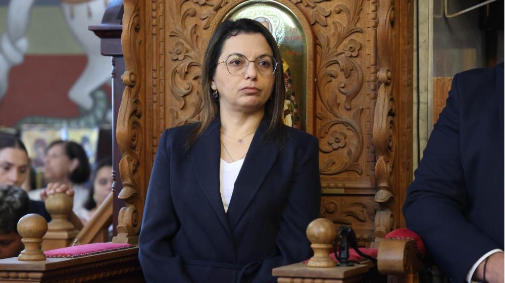 5555804127672349 Transport, Communications and Works Minister Evanthia Tsolaki