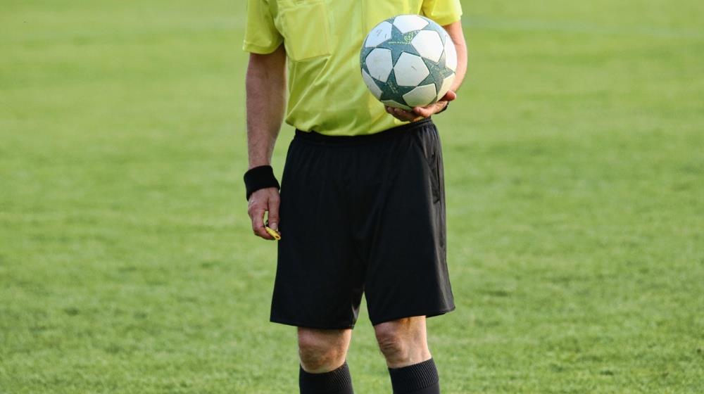 5557531670794178 football referee