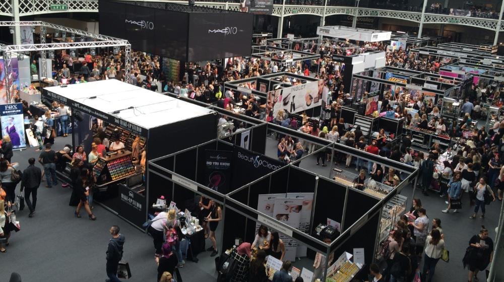 5562714308748985 trade fair expo exhibition