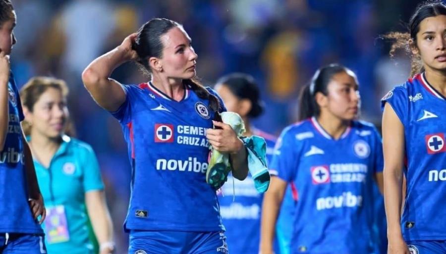 5564526158925906 cruz azul women