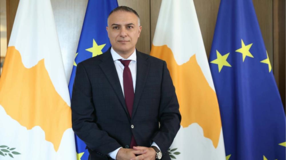 5567896970384182 Christos Senekis