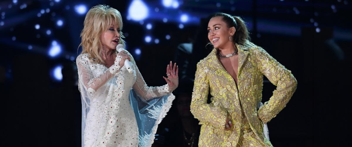 5570064310259609 maketa-dolly-parton-miley-cyrus