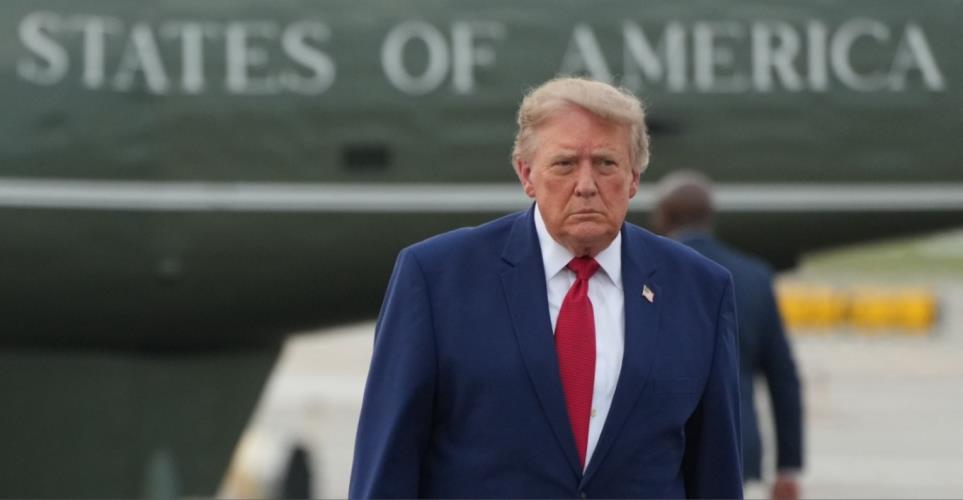 5576632937497651 trump marine one