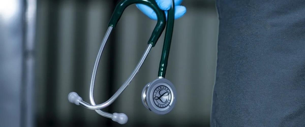 5593250890365731 doctor-free-1280x854-1