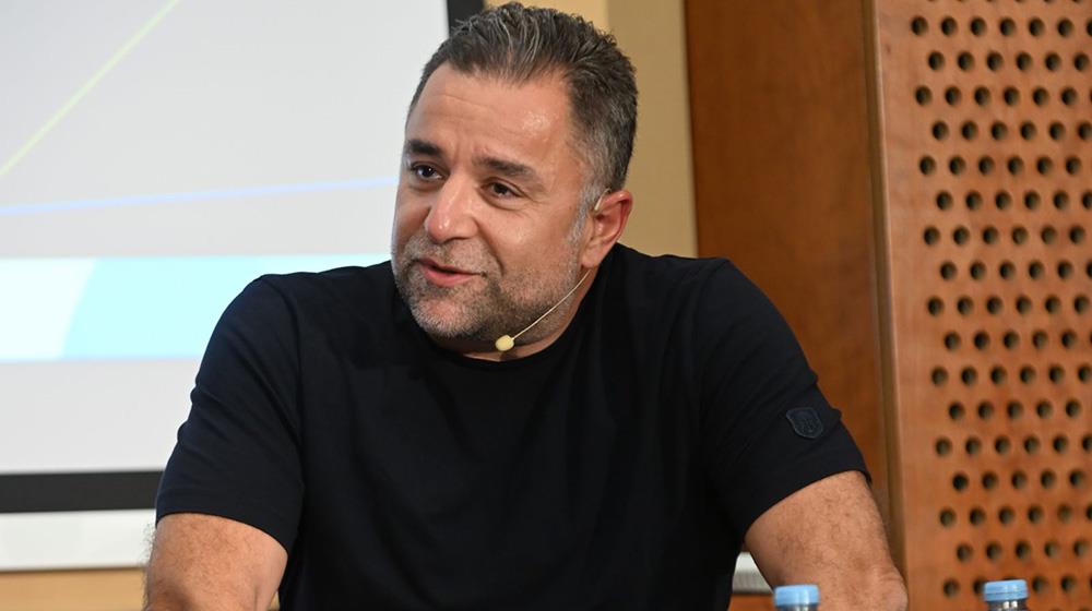 Παύλος Κυριάκου: Η δουλειά είναι μαραθώνιος - «Βγάζω συνεχώς τον εαυτό μου από τη ζώνη άνεσης»