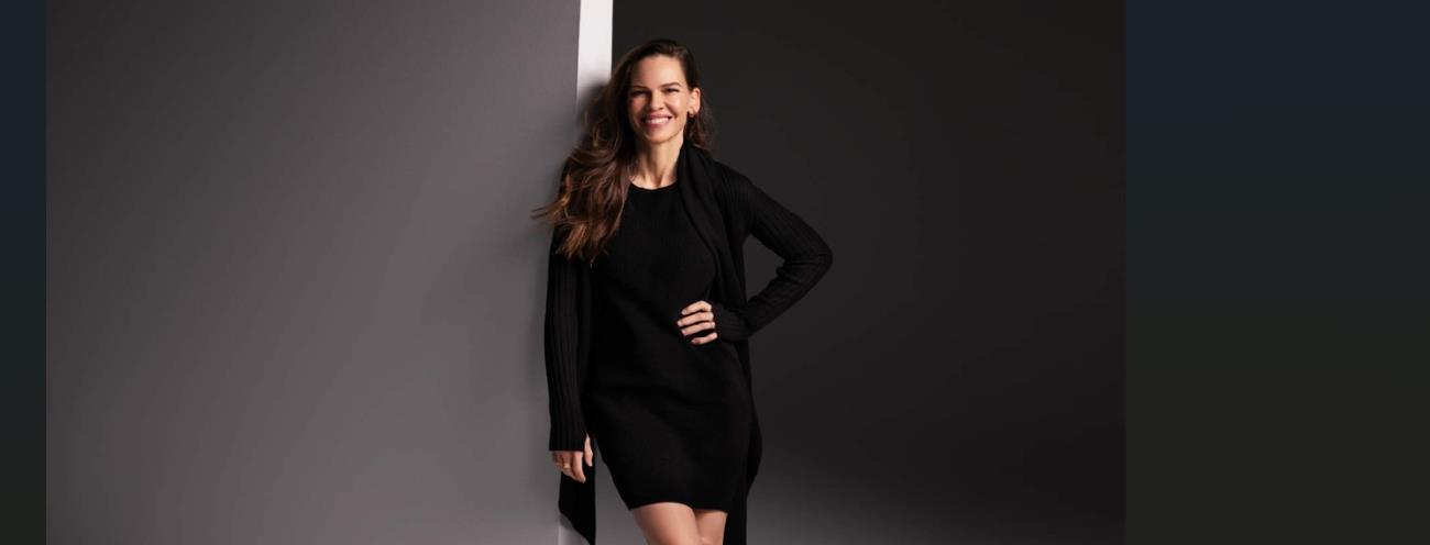 5612916463012583 HILARY SWANK 1
