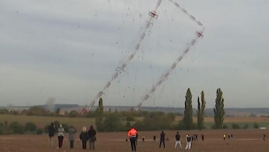 5613205396264908 falling2-xrm