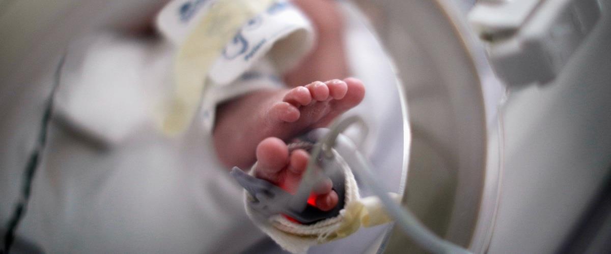 Σε σταθερή αλλά κρίσιμη κατάσταση νοσηλεύεται το 20 ημερών νεογνό με λεγεωνέλλωση-Έγινε εισαγωγή του τέσσερις μέρες μετά την γέννησή του