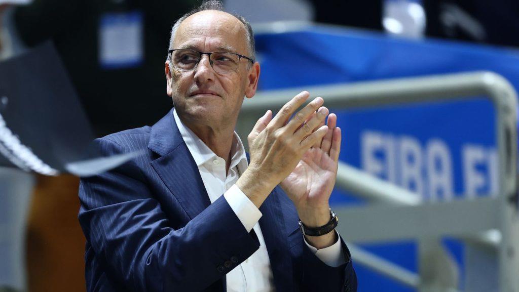 Παρουσιάστηκε στην Αστυνομία ο Γιώργος Μαυραγάνη που εμπλέκεται στο κύκλωμα για τους στημένους αγώνες-Έκτακτη σύσκεψη της ΕΟΚ