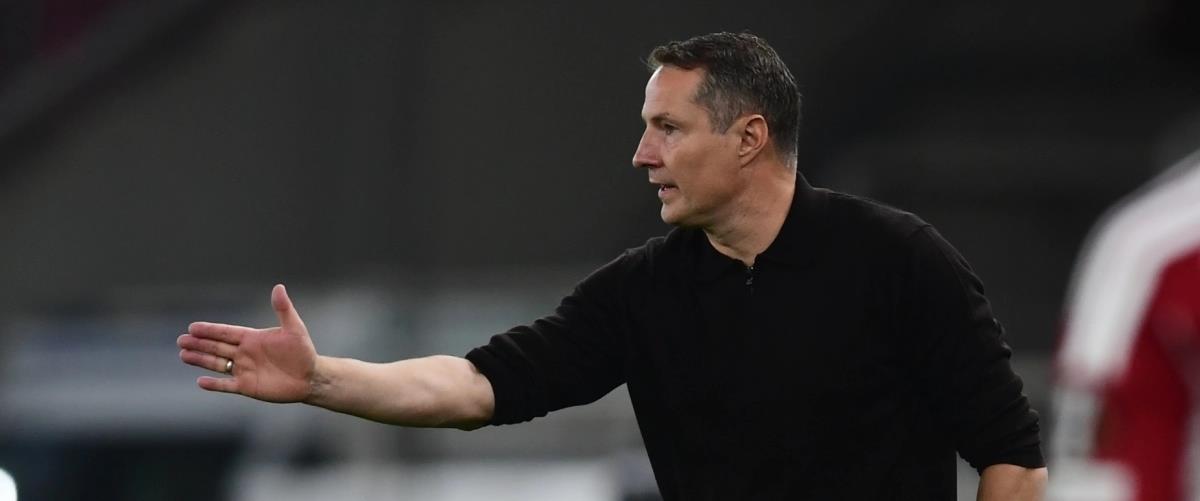 5619766315052919 coach sparta prague