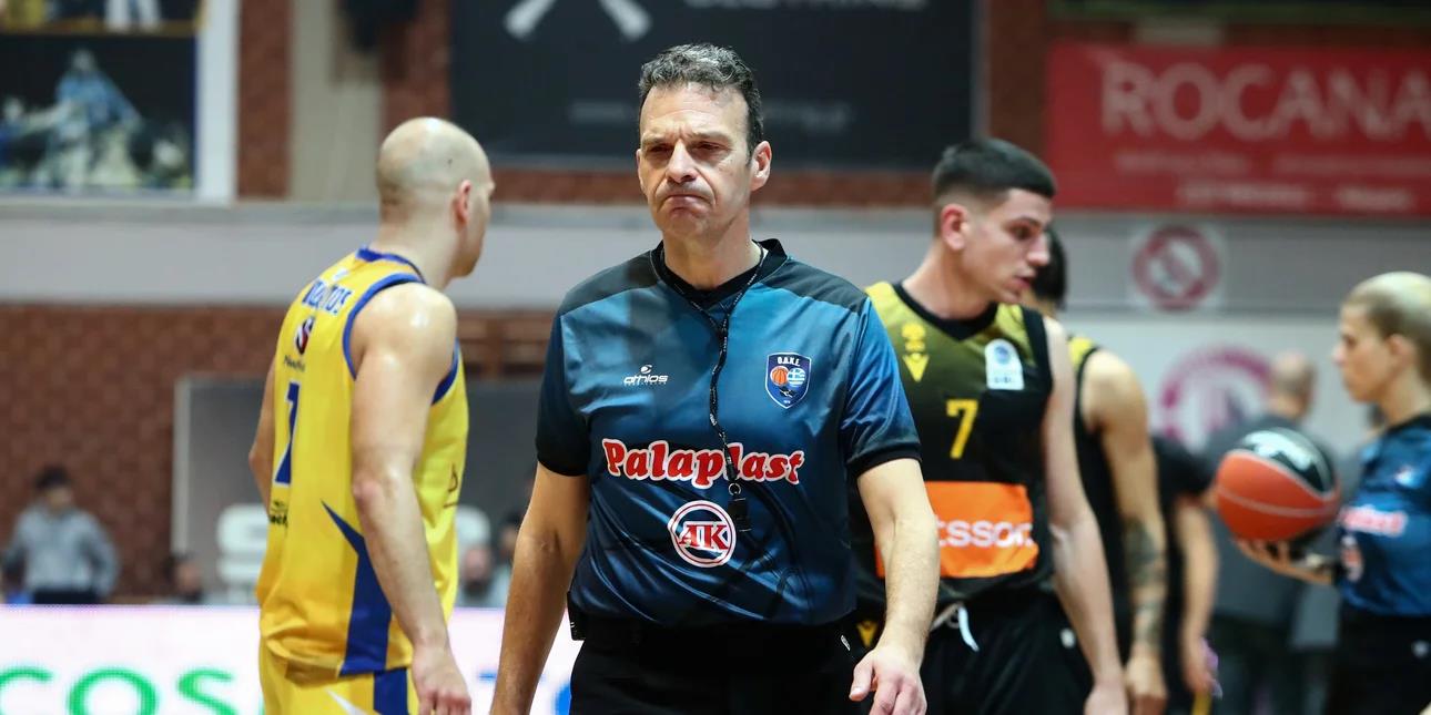 Προφυλακιστέος ο πρώην διαιτητής Παπαπέτρου για τα στημένα στο μπάσκετ-Τι ισχυρίστηκε για τις 820.000 ευρώ που βρέθηκαν στο σπίτι του