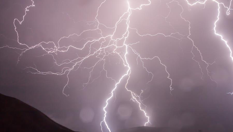 5624434384517147 lightning-399853 1280