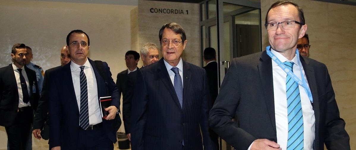 ΣΥΝΟΜΙΛΙΕΣ - ΓΕΝΕΥΗ