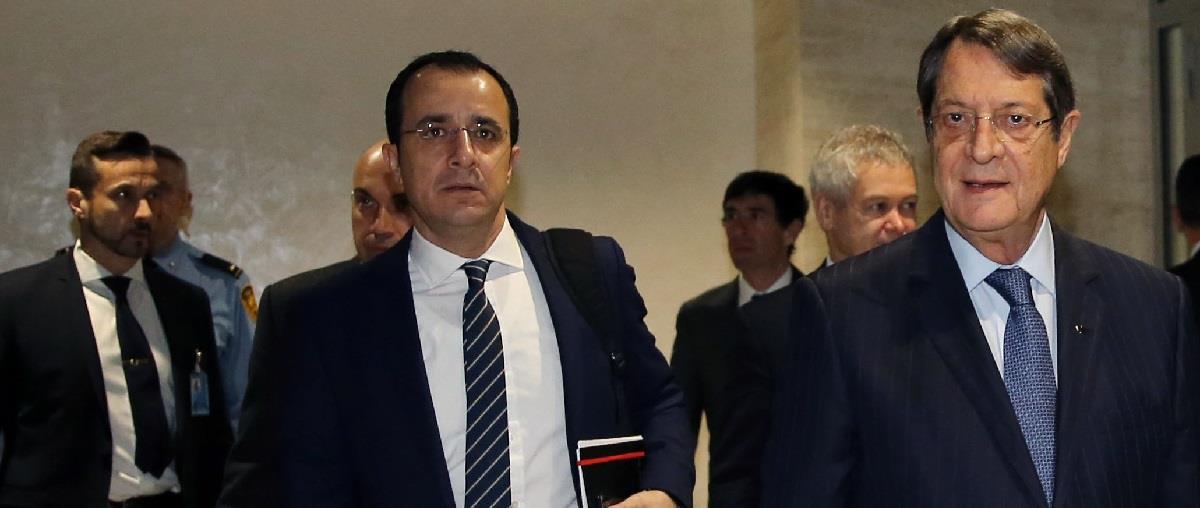 genevi foto deyteroy live 