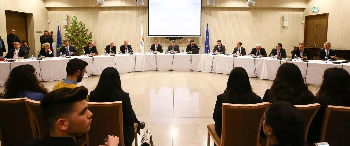 Ο Πρόεδρος της Δημοκρατίας Νίκος Αναστασιάδης προεδρεύει συνεδρίας Άτυπου Υπουργικού Συμβουλίου με την συμμετοχή νέων πολιτών στο πλαίσιο της Ημέρας του Πολίτη.