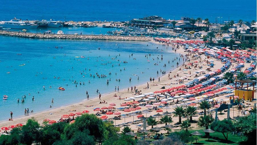 Σύμφωνα με την στατιστική Υπηρεσία, τα έσοδα από τον τουρισμό, ανήλθαν τον Ιούλιο του 2015 σε €342,1 εκ. σε σύγκριση με €321,2 εκ. τον αντίστοιχο μήνα του 2014.