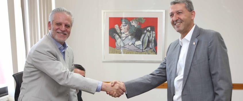 ενδιαμεσος