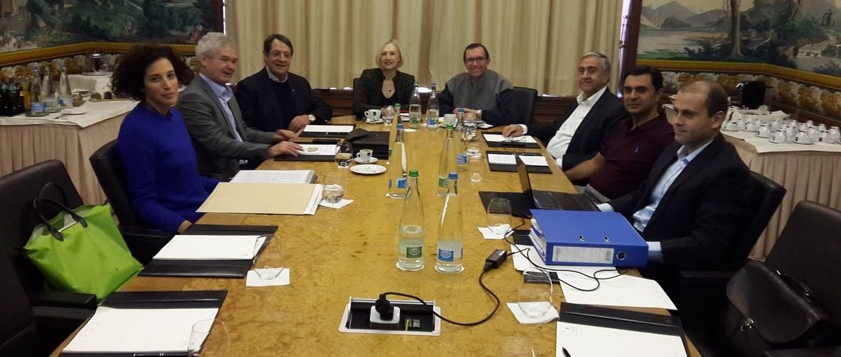 ΔΙΑΠΡΑΓΜΑΤΕΥΣΕΙΣ 