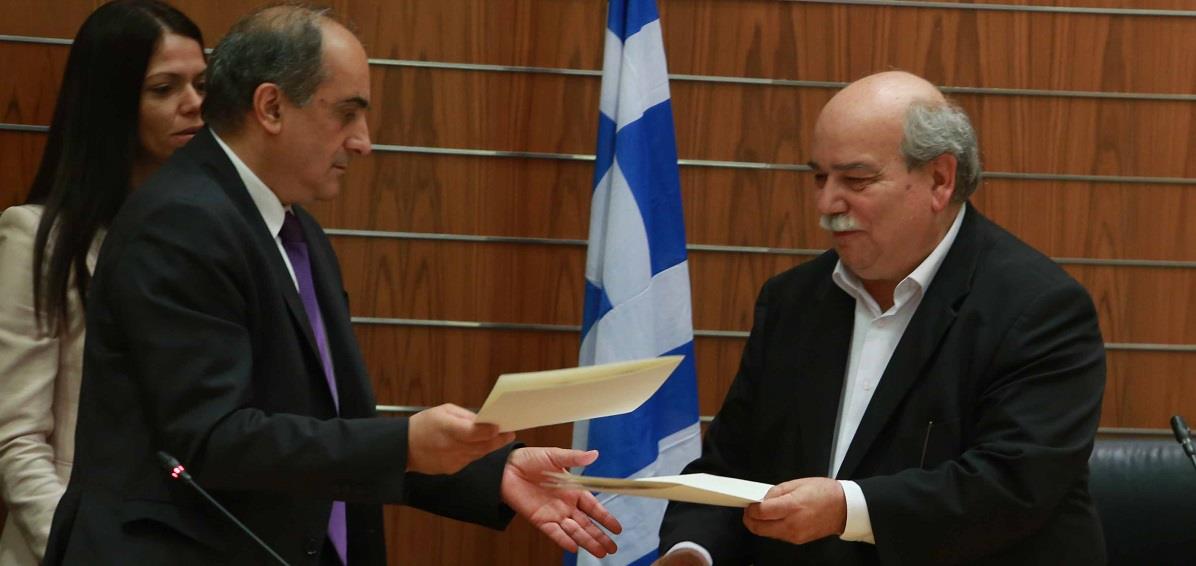 ΣΥΛΛΟΥΡΗΣ ΒΟΥΤΣΗΣ 