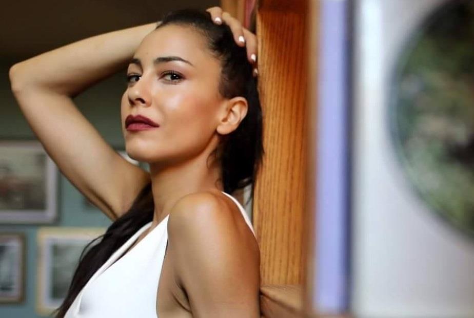 ΒΑΡΒΑΡΑ ΛΑΡΜΟΥ