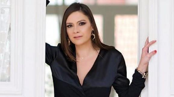 ΑΙΜΙΛΙΑ ΚΕΝΕΒΕΖΟΥ