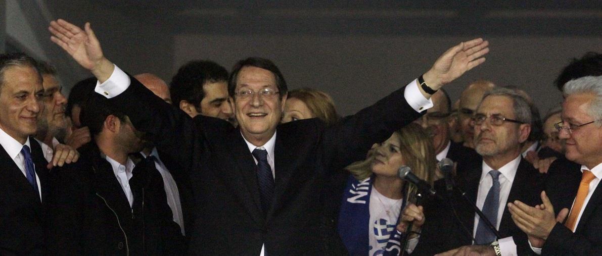 ΝΕΟΣ ΠΡΟΕΔΡΟΣ