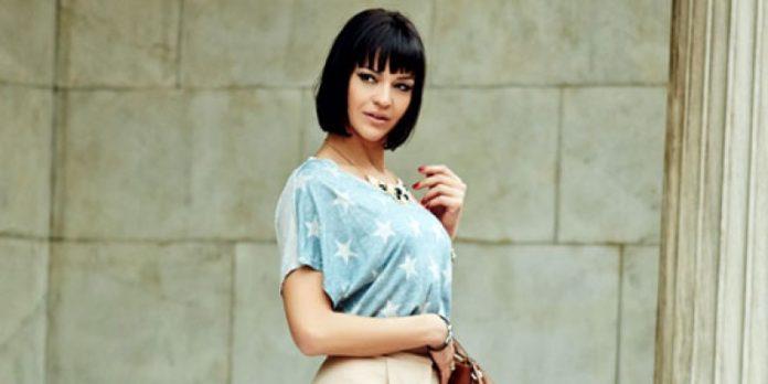 ΝΙΚΟΛΕΤΑ ΚΑΡΡΑ 