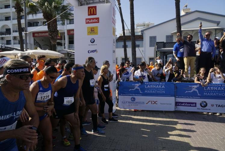 Ο Υποψήφιος Πρόεδρος της Δημοκρατίας Σταύρος Μαλάς στο Διεθνή Μαραθώνιο Λάρνκας.