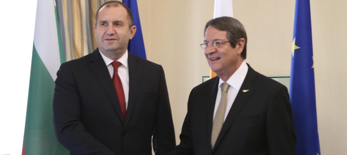 ΠΡΟΕΔΡΟΣ ΑΝΑΣΤΑΣΙΑΔΗΣ - ΠΡΟΕΔΡΟΣ ΒΟΥΛΓΑΡΙΑΣ