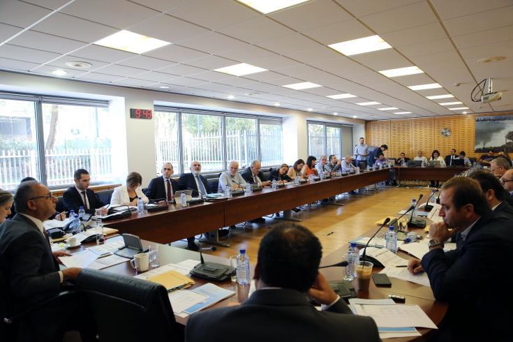 επιτροπή οικονομικών