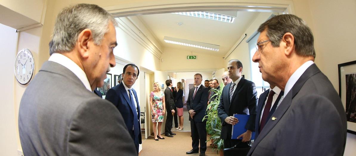 ΠΡΟΕΔΡΟΣ ΔΗΜΟΚΡΑΤΙΑΣ - ΣΥΝΟΜΙΛΙΕΣ ΓΙΑ ΤΟ ΚΥΠΡΙΑΚΟ