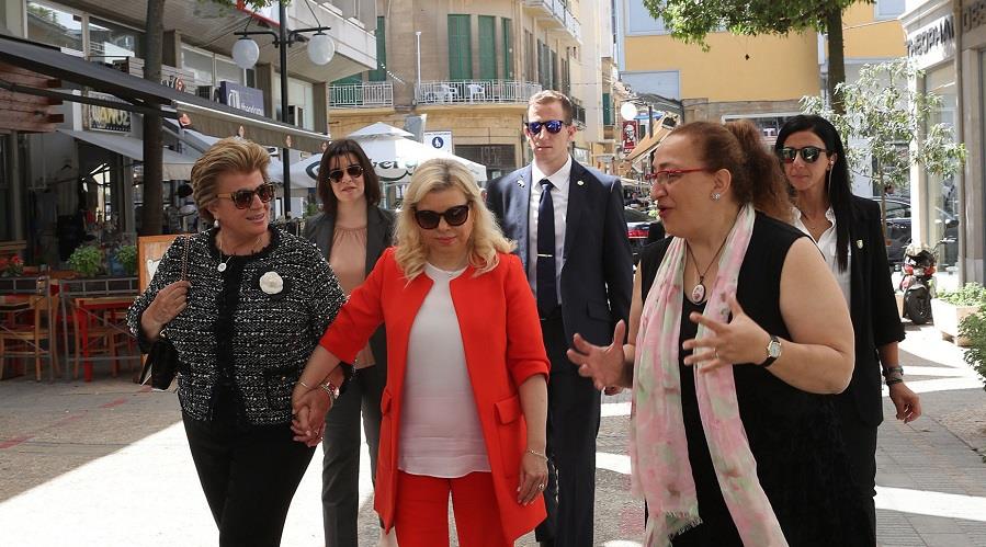 Η Πρώτη Κυρία της Κυπριακής Δημοκρατίας κα Άντρη Αναστασιάδου ξεναγεί την Πρώτη Κυρία του Ισραήλ κα Sara Netanyahu στην Παλιά Λευκωσία. Λευκωσία 08 Μαϊου 2018