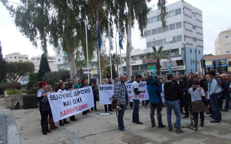 ifaisteio-etoimo-na-ekragei-i-leoforos-tseriou