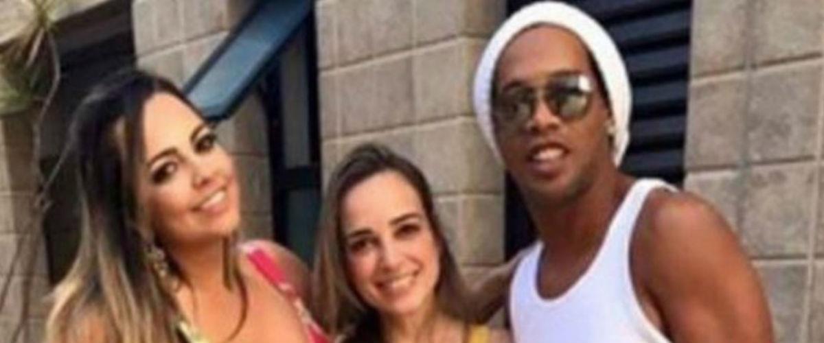 Ο Ροναλντίνιο γράφει ιστορία! Τον προσεχή Αύγουστο θα ντυθεί γαμπρός και θα παντρευτεί ΤΑΥΤΟΧΡΟΝΑ τις δύο γυναίκες με τις οποίες συζεί από τον περασμένο Δεκέμβριο!