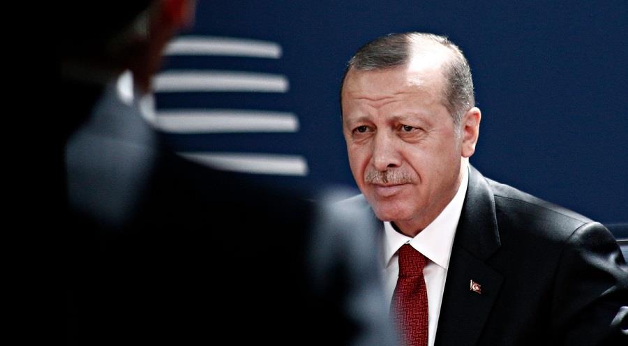 President of Turkey Recep Tayyip Erdogan meets with European Commission President Jean-Claude Juncker and Donald Tusk President of the European Council at the European Council building in Brussels, Belgium, on May 25, 2017. / Συνάντηση του Προέδρου της Τουρκίας Ρετζέπ Ταγίπ Ερντογάν με τον Πρόεδρο του Ευρωπαϊκού Συμβουλίου Ντόναλντ Τούσκ και τον Πρόεδρο της Ευρωπαϊκής Επιτροπής Ζαν-Κλοντ Γιούνκερ στις Βρυξέλλες στις 25 Μαΐου, 2017