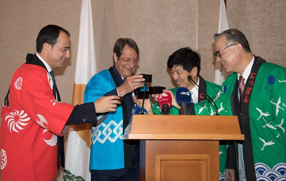 ΠΡΟΕΔΡΟΣ ΔΗΜΟΚΡΑΤΙΑΣ - ΔΕΞΙΩΣΗ ΜΕ ΤΗΝ ΕΥΚΑΙΡΙΑ ΕΓΚΑΘΙΔΡΥΣΗΣ ΤΗΣ ΠΡΕΣΒΕΙΑΣ ΤΗΣ ΙΑΠΩΝΙΑΣ