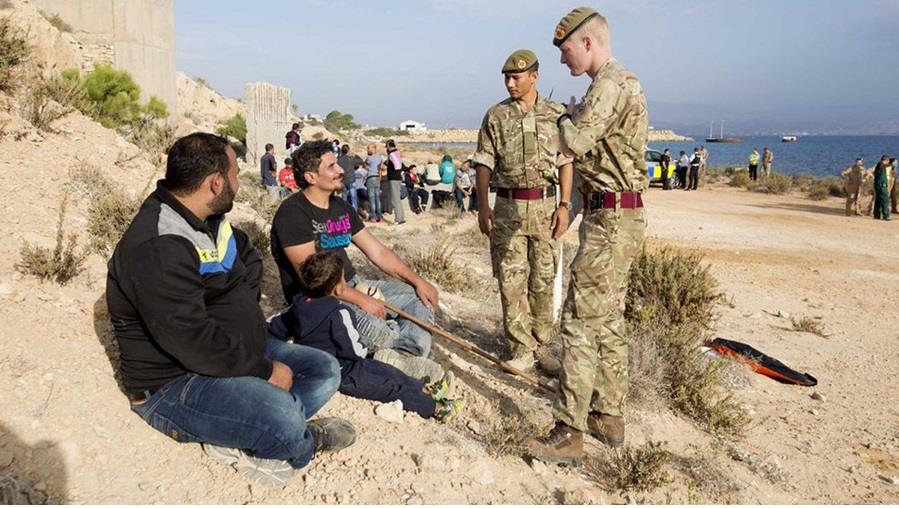 ΜΕΤΑΝΑΣΤΕΣ - ΑΚΡΩΤΗΡΙ