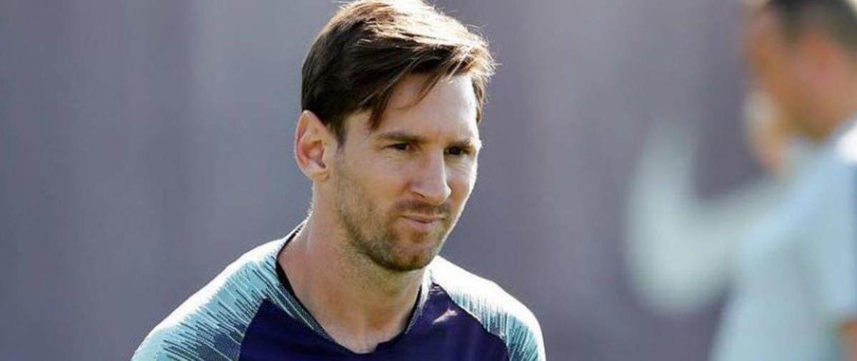 Νέο look για τον Αργεντινό στην προπόνηση της Μπαρτσελόνα