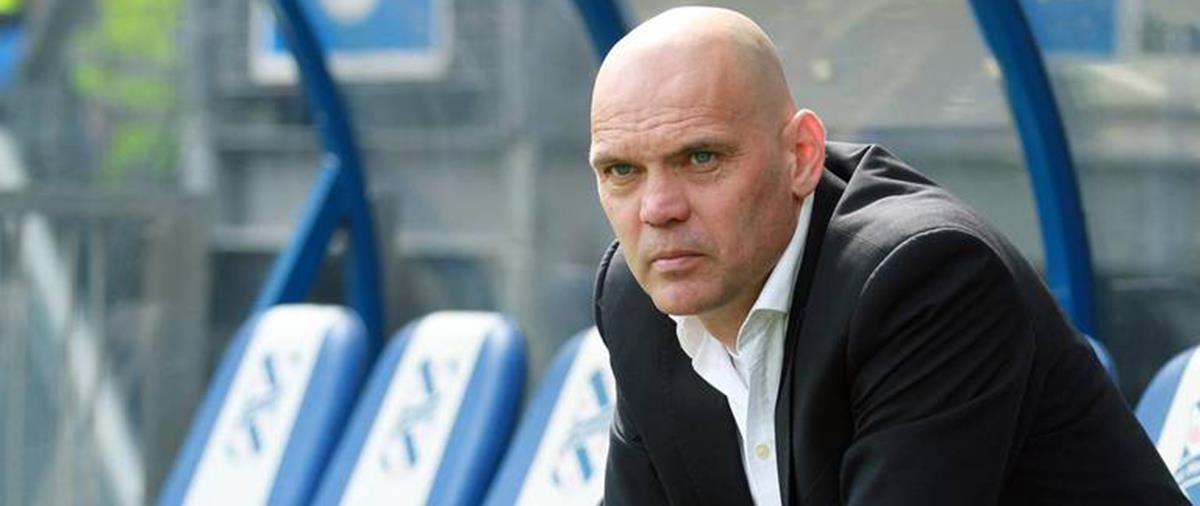 Ο 49χρονος Ολλανδός προπονητής βρίσκεται ήδη σε επαφές με τη διοίκηση της Ανόρθωσης