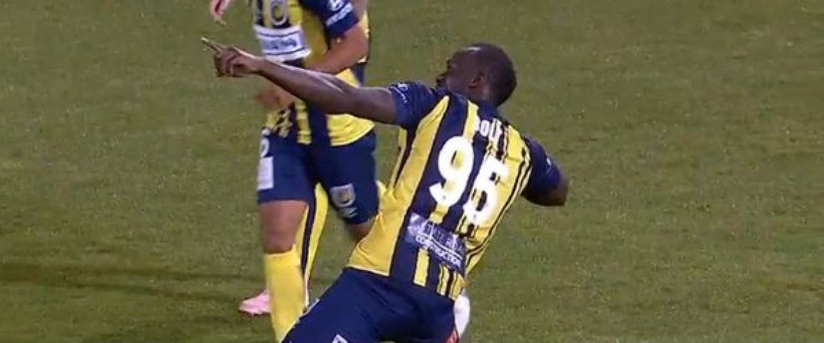 Ο Γιουσέιν Μπολτ πέτυχε τα πρώτα του γκολ αφού σκόραρε δύο φορές στο φιλικό των Central Coast Mariners απέναντι στην Macarthur South West United