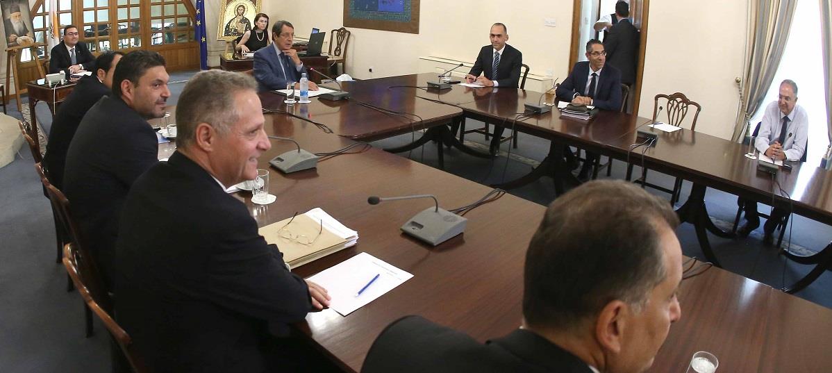 ΧΑΜΠΙΑΟΥΡΗΣ ΥΠΟΥΡΓΙΚΟ 