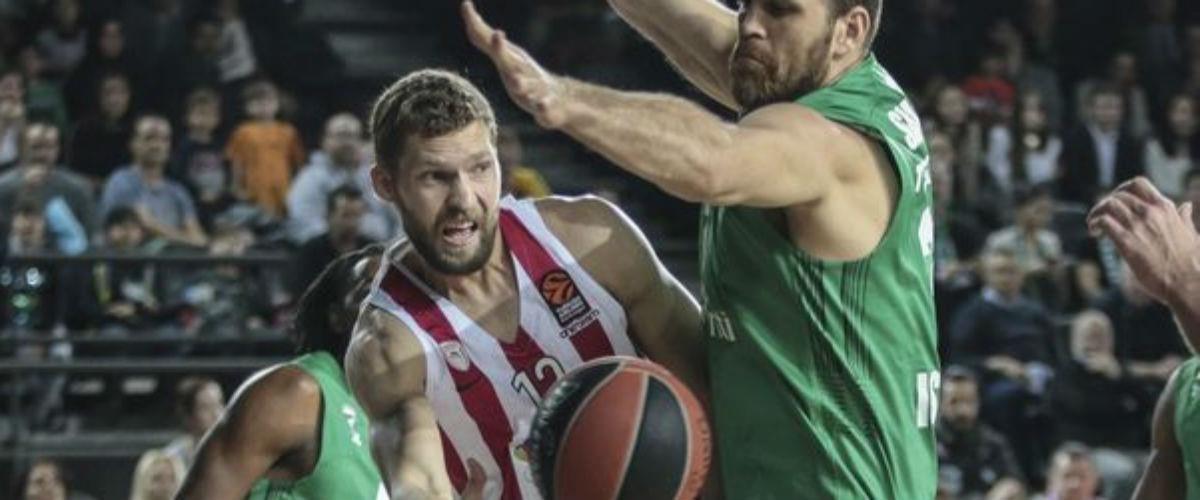 Απογοητευτικός σε μεγάλο μέρος της αναμέτρησης, ο Ολυμπιακός γνώρισε ήττα-σοκ από τη Νταρουσάφακα για τη 15η αγωνιστική της EuroLeague, έπεσε στο 9-6 και έκανε βήματα προς τα πίσω για την τετράδα