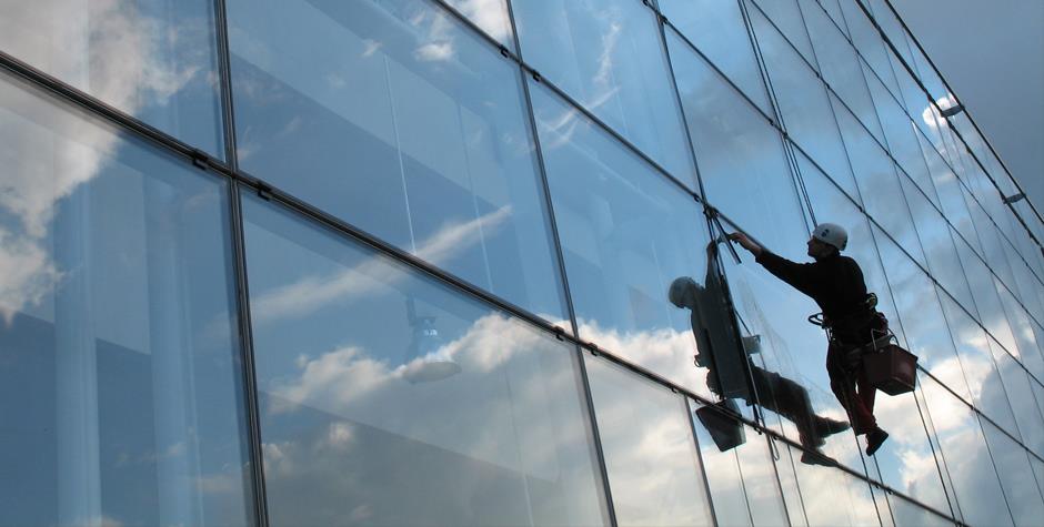 καθαρισμός τζαμιών