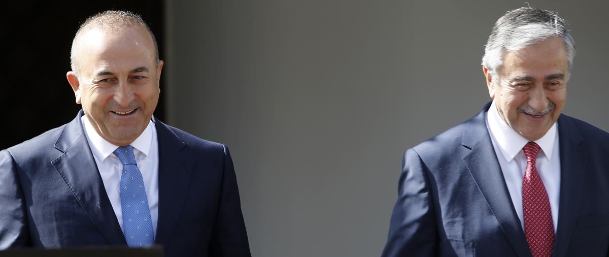 Mevlut Cavusoglu, Mustafa Akinci